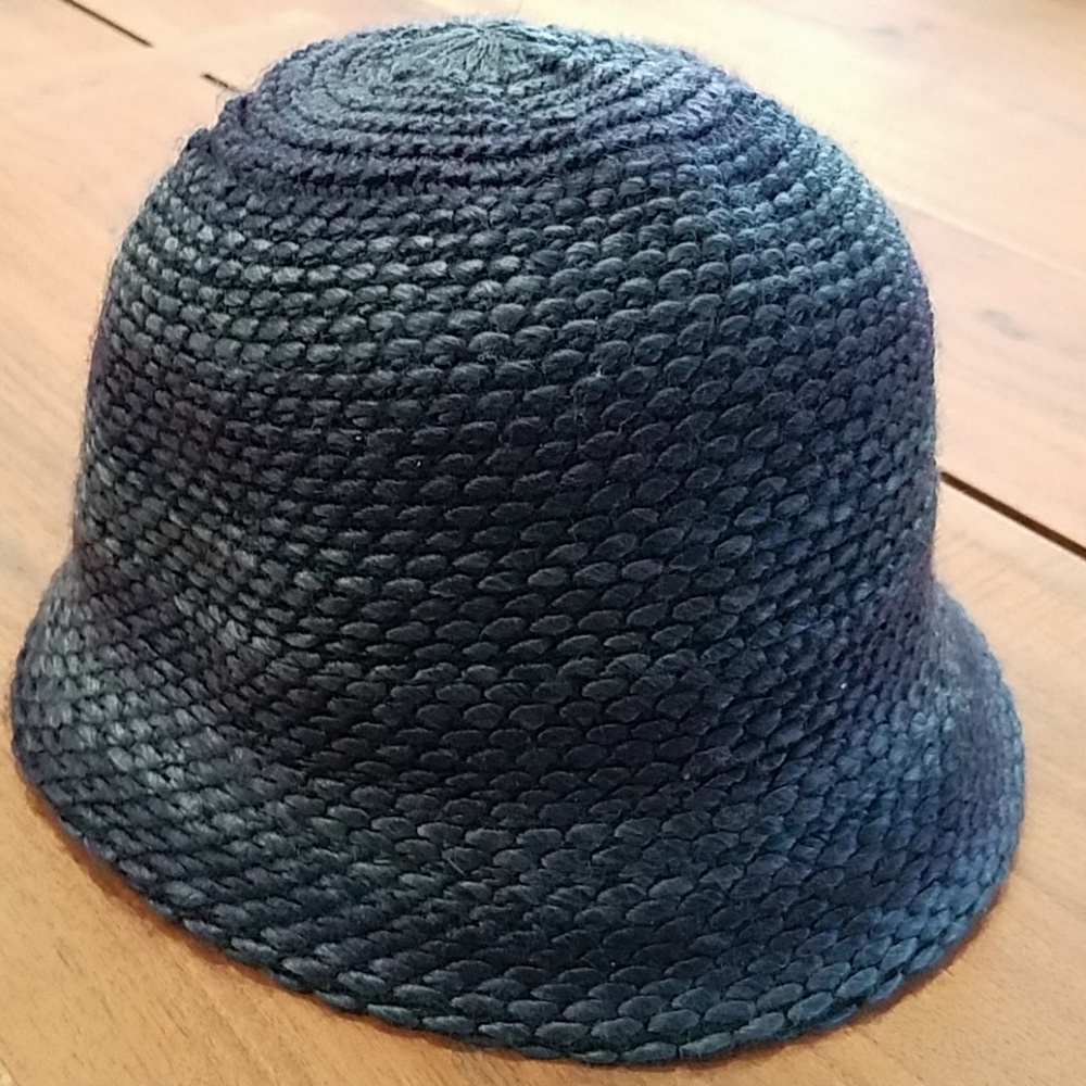Hat, blue/purple/grey, used in great condition